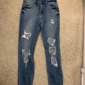 NWT Cello mom skinny distressed jeans